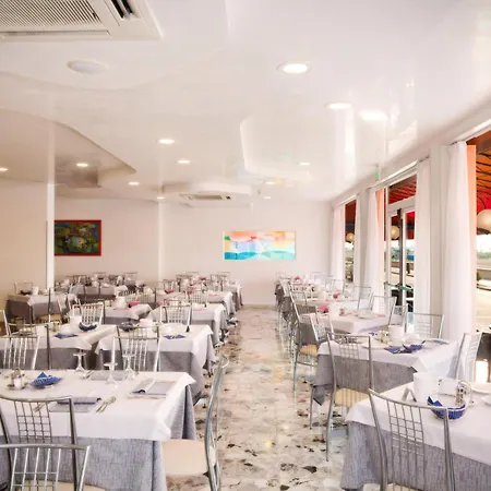 Riviera Otel