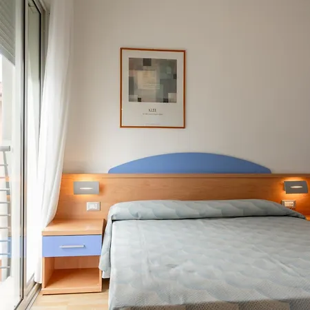 מלון Riviera קאורלה