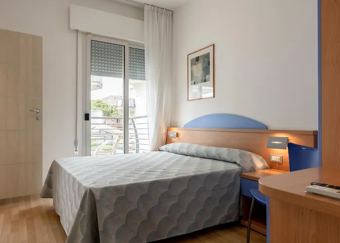 Riviera 3*